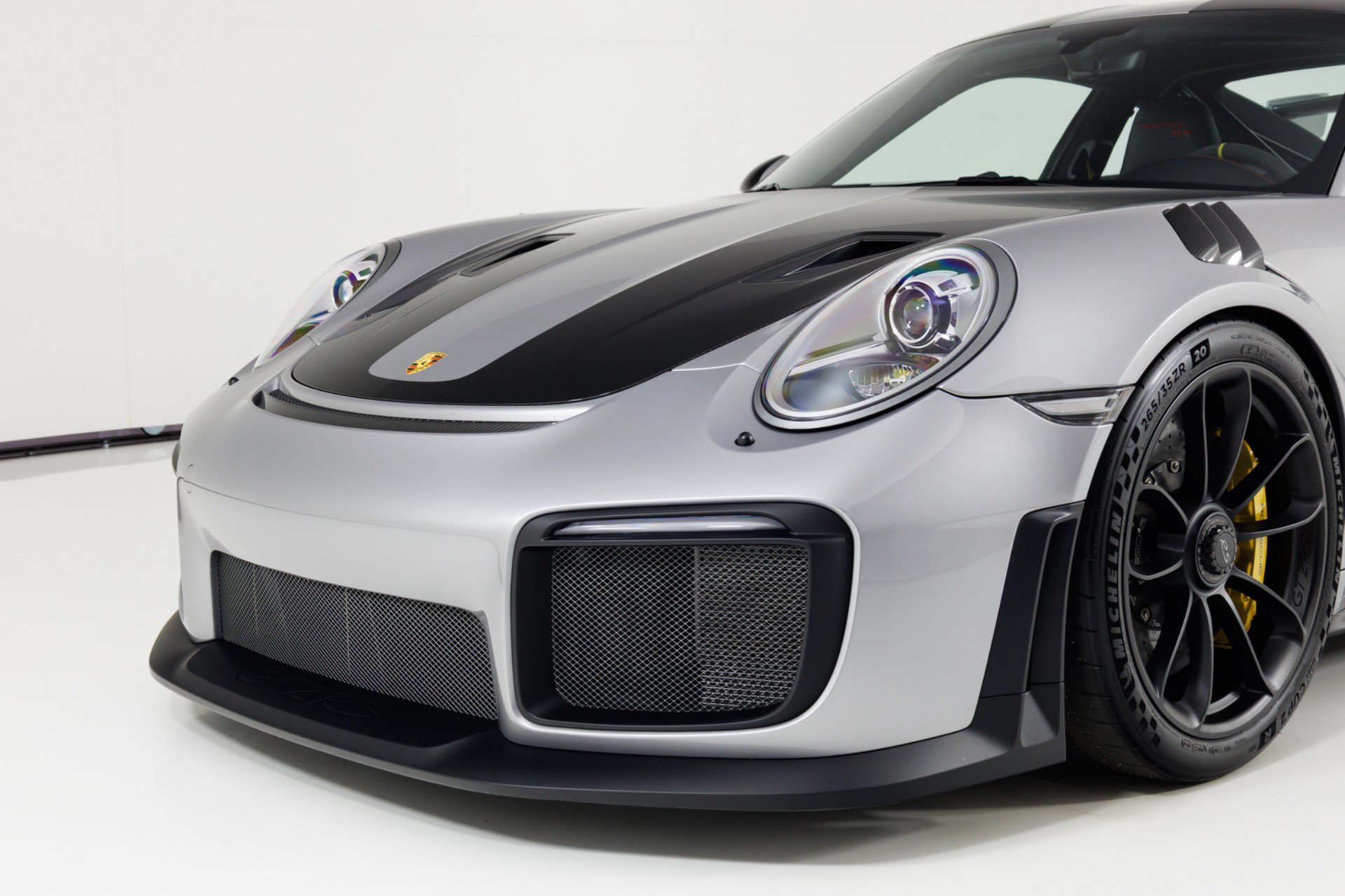 Used 2018 Porsche 911 GT2 RS RWD image 62