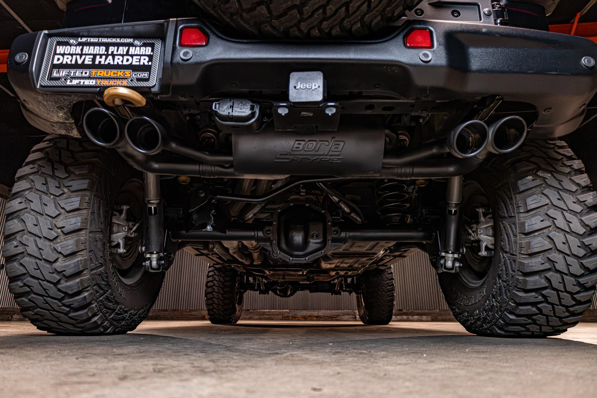Used 2021 Jeep Wrangler Unlimited Rubicon w/ Xtreme Recon 35" Tire Package AWD/4WD image 14