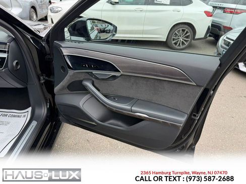 Used 2021 Audi A8 L 4.0T w/ Executive Plus Package image 15