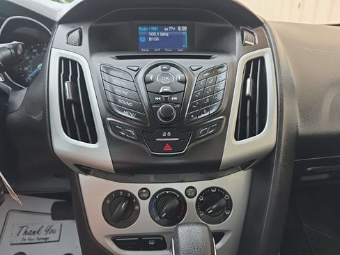 Used 2013 Ford Focus SE FWD image 17