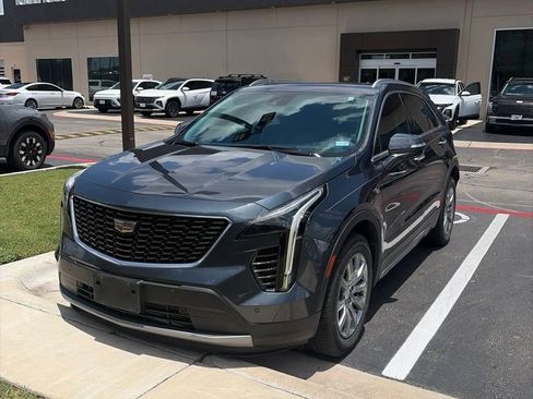 Used 2021 Cadillac XT4 Premium Luxury FWD image 1