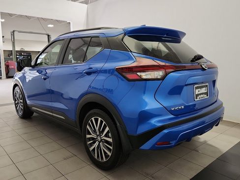 Used 2021 Nissan Kicks SR w/ SR Premium Package FWD image 5
