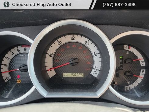 Used 2011 Toyota Tacoma 4x4 Regular Cab image 11