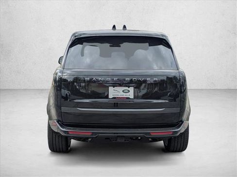 New 2025 Land Rover Range Rover SE image 8
