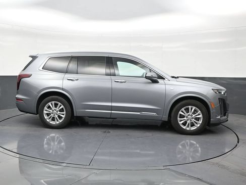 Used 2024 Cadillac XT6 Luxury FWD image 6