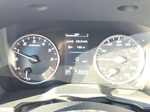 Certified 2022 Subaru Outback Limited image 15