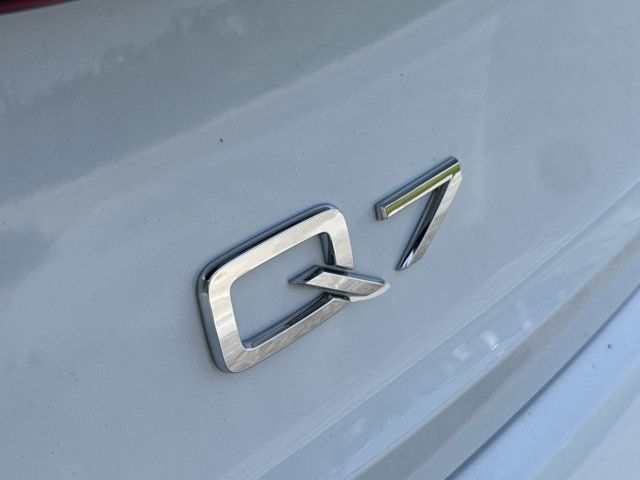 Used 2022 Audi Q7 3.0T Premium Plus AWD/4WD image 14