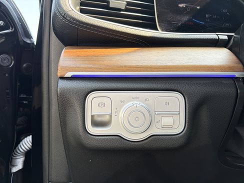 Certified 2023 Mercedes-Benz GLS 580 4MATIC image 15