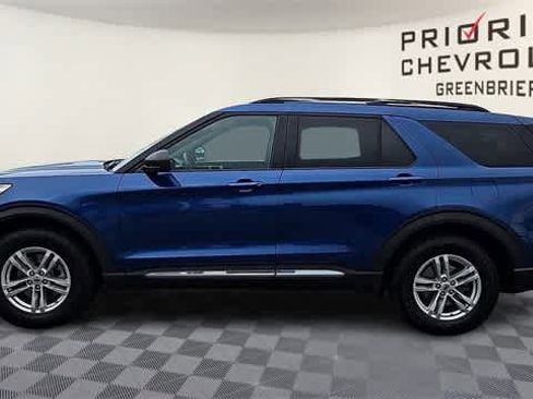 Used 2020 Ford Explorer XLT image 5
