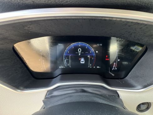 Used 2024 Toyota Corolla Cross XLE AWD/4WD image 17