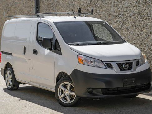 Used 2019 Nissan NV200 S w/ Cruise Control Package image 6