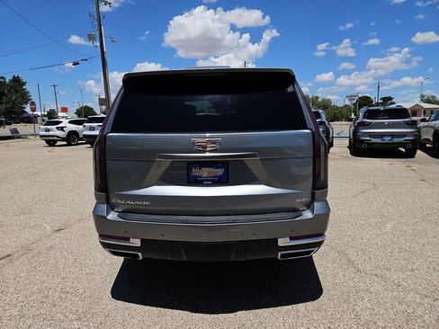 Used 2025 Cadillac Escalade Premium Luxury AWD/4WD image 7
