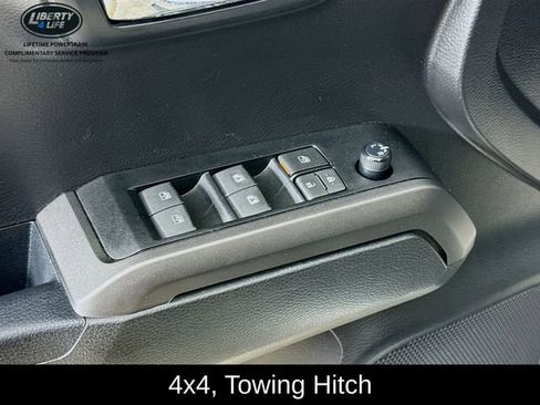 Used 2023 Toyota Tacoma SR image 17