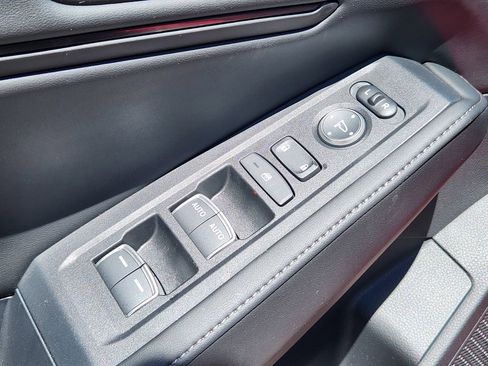 Used 2025 Honda Accord Sport image 15