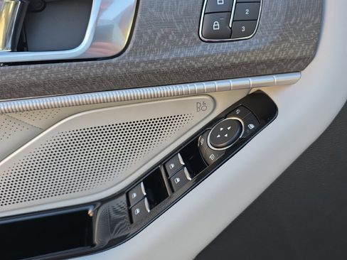 New 2026 Ford Explorer Platinum w/ LUX Leather Package image 13