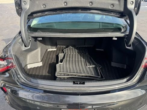 Used 2025 Acura TLX w/ Technology Package image 12