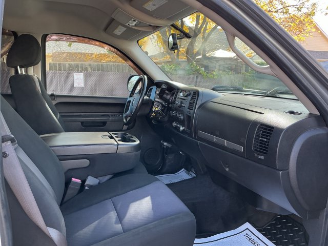 Used 2010 GMC Sierra 1500 SLE w/ Power Pack Plus AWD/4WD image 21