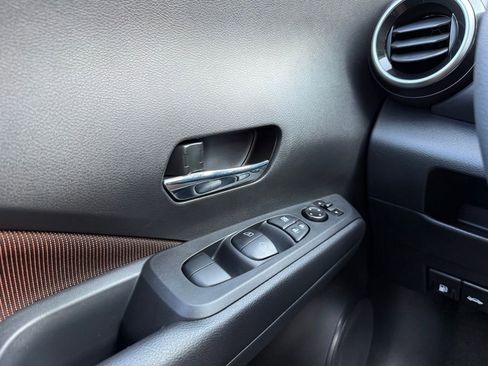 Used 2024 Nissan Kicks SR image 15