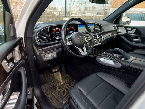 Used 2023 Mercedes-Benz GLS 450 GLS 450 image 16