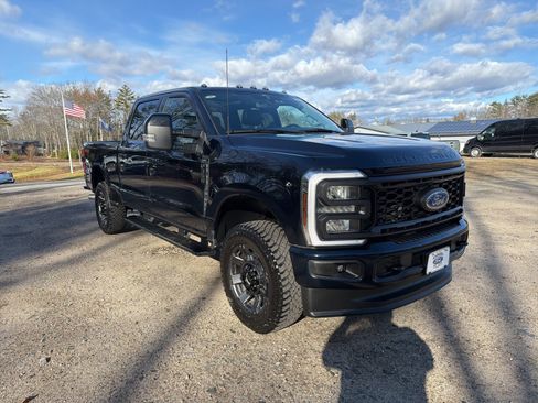 Used 2024 Ford F350 Lariat w/ Sport Appearance Package image 1