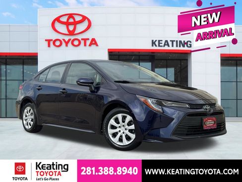 Certified 2025 Toyota Corolla LE FWD image 1