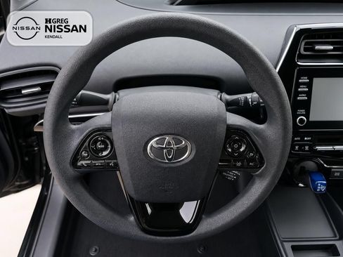 Used 2021 Toyota Prius LE FWD image 7
