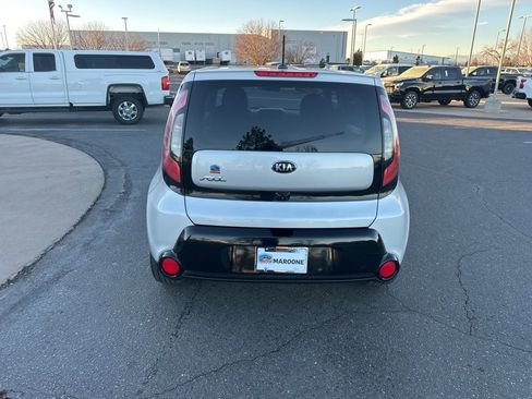 Used 2016 Kia Soul + image 33