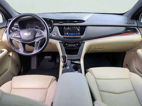 Used 2019 Cadillac XT5 Luxury FWD image 24