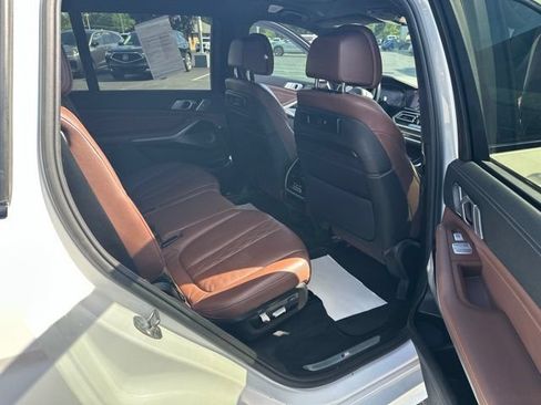 Used 2019 BMW X7 xDrive40i w/ Premium Package AWD/4WD image 19