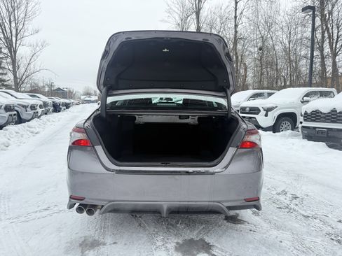 Used 2022 Toyota Camry SE image 31