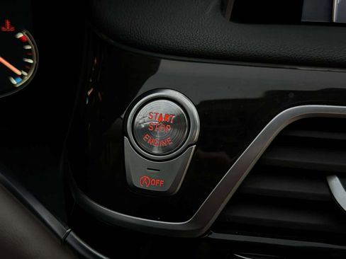 Used 2016 BMW 740i image 34