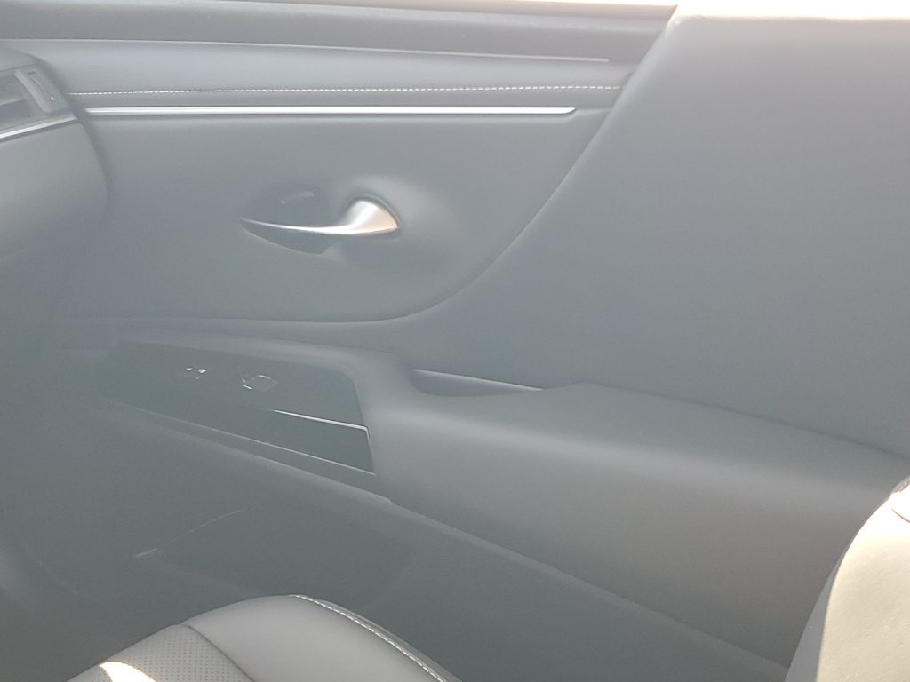 Used 2025 Lexus ES 350 w/ Premium Package FWD image 14