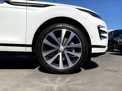 New 2026 Land Rover Range Rover Evoque Dynamic SE image 14