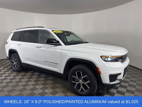 Used 2023 Jeep Grand Cherokee L Limited AWD/4WD image 5