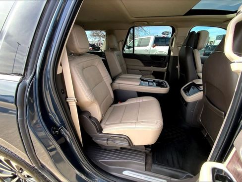 Certified 2024 Lincoln Navigator L Reserve image 20