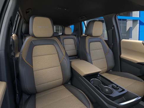 New 2027 Chevrolet Equinox ACTIV w/ Safety and Technology Package FWD image 40