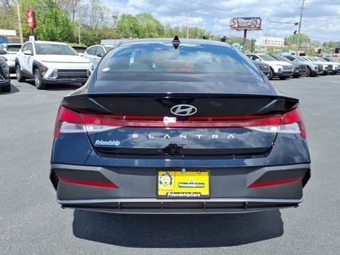 New 2026 Hyundai Elantra Sport FWD image 8