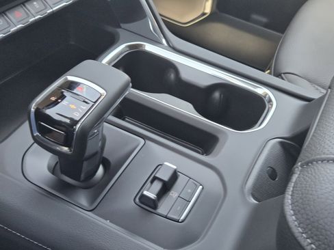 New 2025 GMC Sierra 1500 Denali w/ Denali Reserve Package image 15