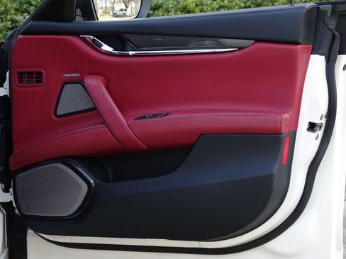 Used 2018 Maserati Quattroporte S GranSport Q4 image 39