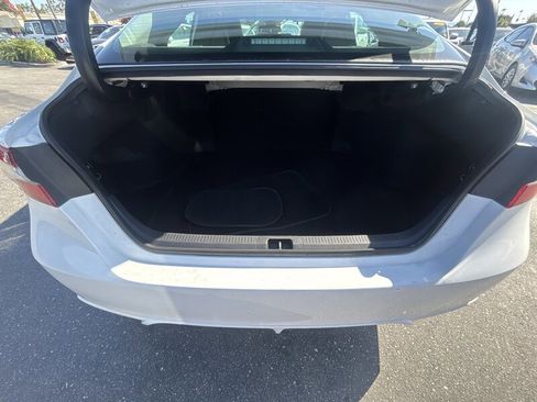 Used 2021 Toyota Camry SE FWD image 13