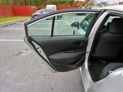 Used 2023 Toyota Corolla LE image 15