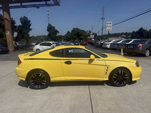 Used 2006 Hyundai Tiburon GS FWD image 8