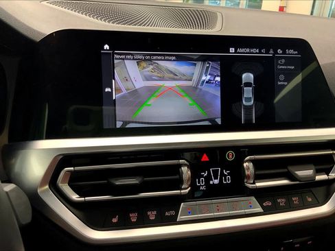 Used 2022 BMW 430i Coupe w/ M Sport Package image 27