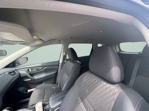 Used 2019 Nissan Rogue SV w/ Premium Package AWD/4WD image 15