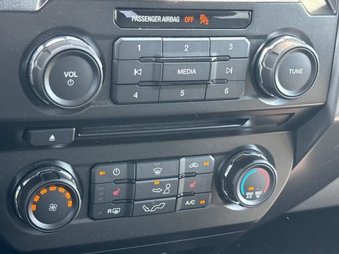Used 2016 Ford F150 XLT w/ Equipment Group 302A Luxury AWD/4WD image 21