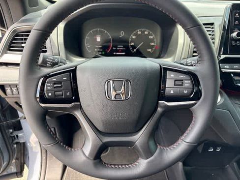 Used 2026 Honda Odyssey Sport-L image 14