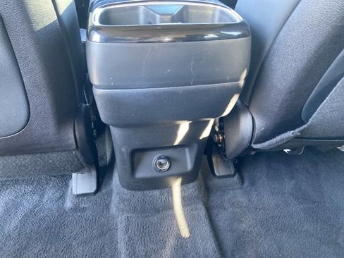 Used 2025 Kia Telluride S image 10