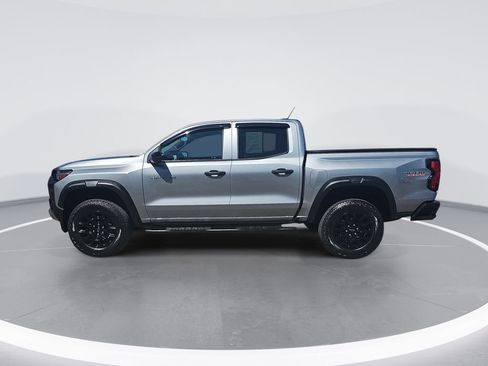 Used 2023 Chevrolet Colorado Trail Boss w/ Technology Package AWD/4WD image 7