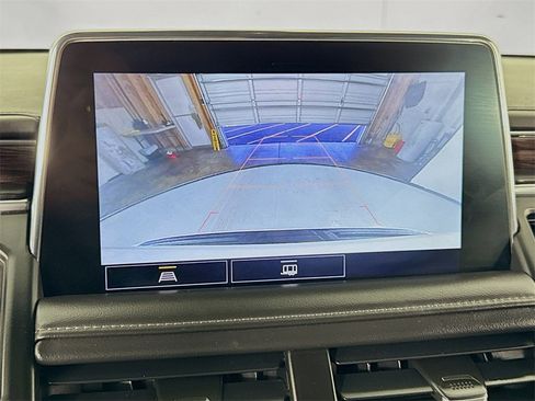 Used 2021 Chevrolet Suburban LT image 42