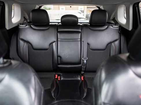 Used 2019 Jeep Compass Trailhawk image 24